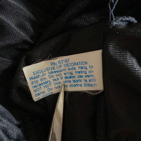 Mei Lin 1980’s black waist half slip knee length side slit midi small nylon lace - Picture 6 of 6